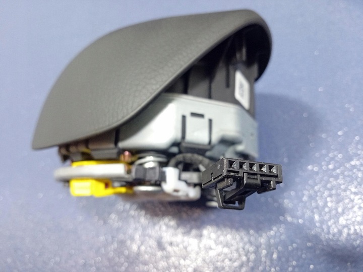 фото №9, Vw passat b8 панель раздаточная подушки ремни 3g1857003al kpl