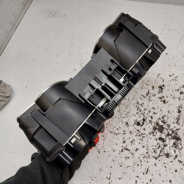 фото №10, Audi a5 3,0d спідометр  прилади 8t0920900g магніт marelli