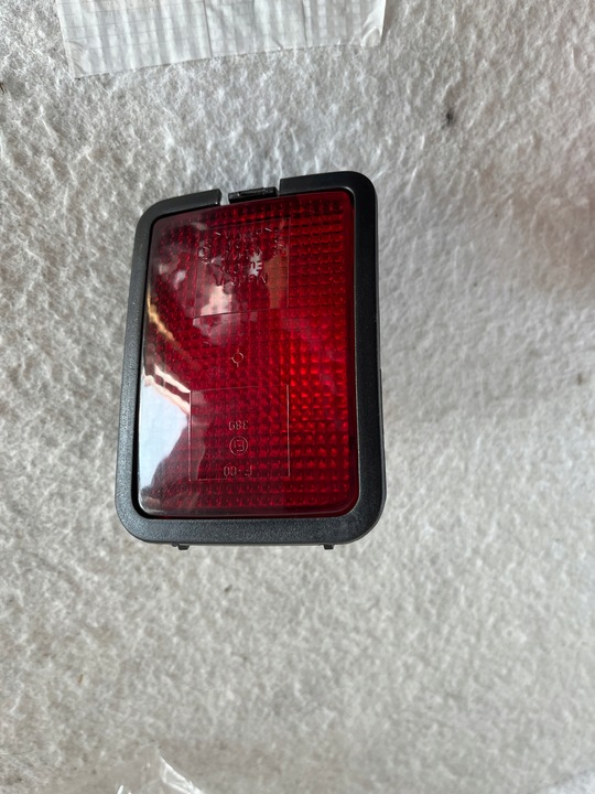 фото №1, Новая лампа зад автобус tyc vw t4 90- противотуманная отражатель 701941779