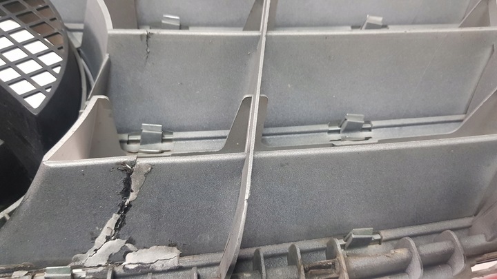 фото №3, Решітка радіатора решітка mercedes c клас w204 a2048800023