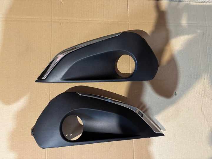 фото №1, Peugeot 208 i рестайлинг 2015 - левая рамка галоген + хром