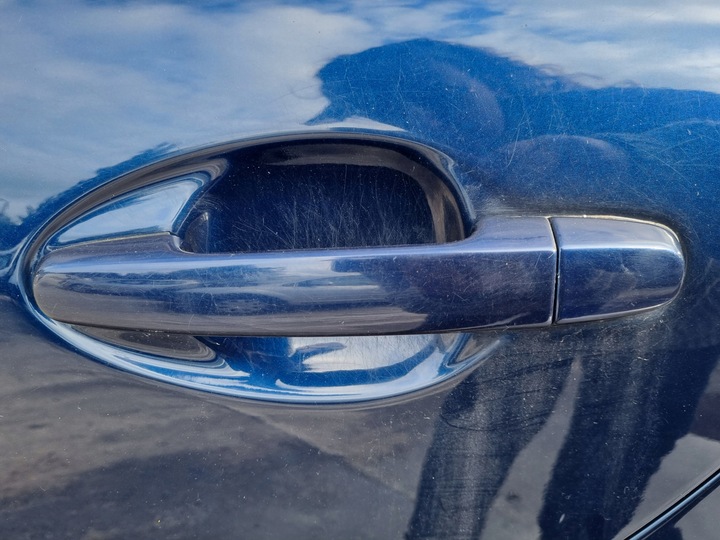 фото №2, Avensis t25 03-06 8p4 универсал дверь левый зад lt eu