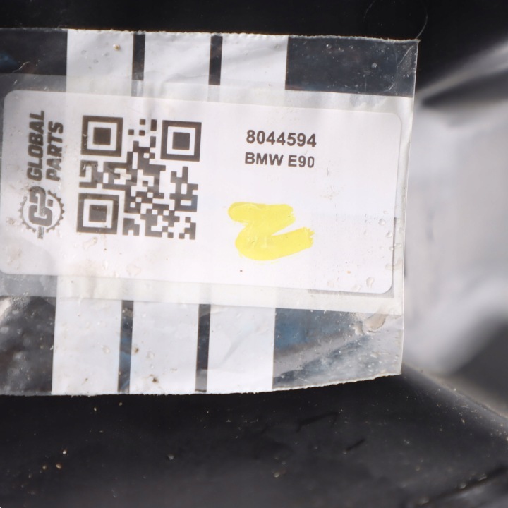 фото №12, Bmw e90 e91 заборщик канал воздуха правое перед 8044594