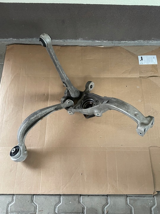 фото №1, Audi rsq8 поворотный кулак правая перед рычаг 4m0407560a