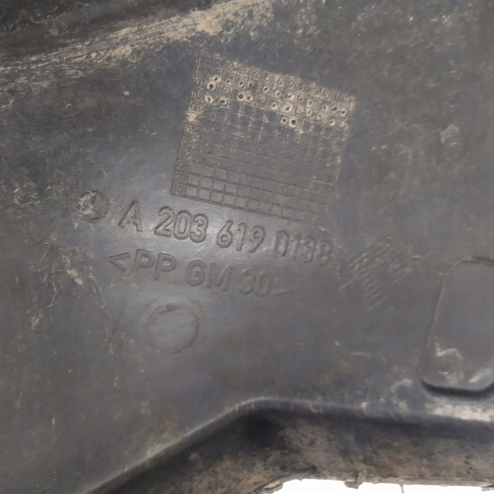 фото №11, Mercedes w203 clk w209 защита шасси плита левая a2036190138