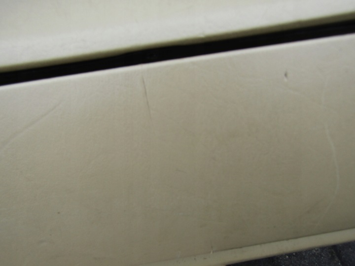 фото №4, 1 mercedes w124 85-89 узкая планка панель раздаточная кремовые бежевый салон