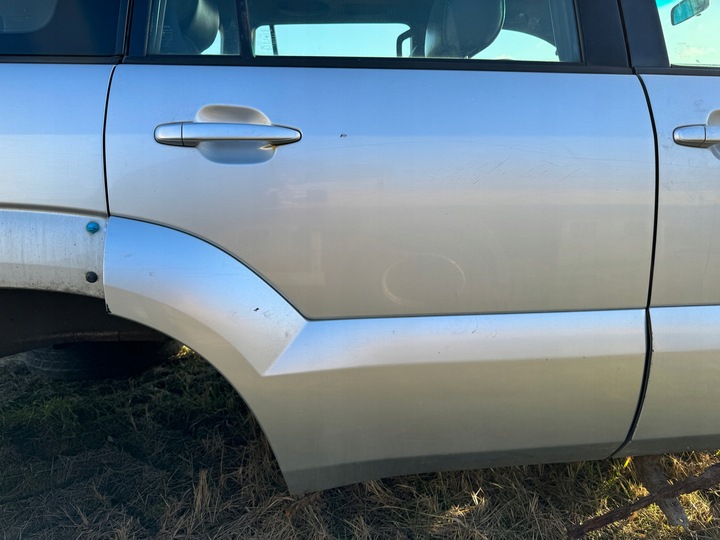 фото №1, Дверь правые зад toyota land cruiser 120 оригинал нет крашеные 1d4 02-09r