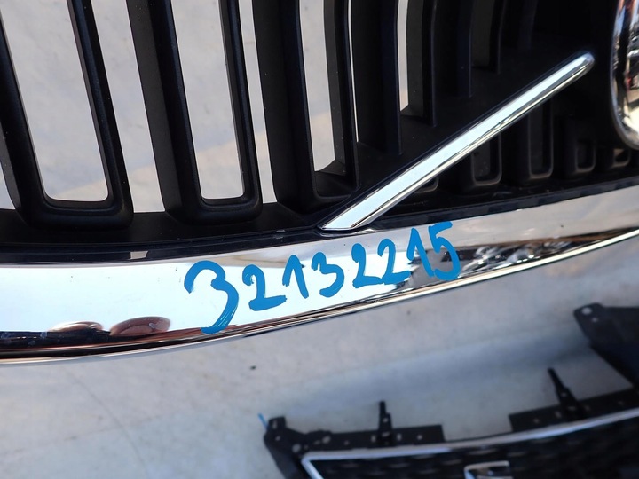 фото №13, Volvo v60 ii 2 s60 iii 3 18- решётка радиатора решётка