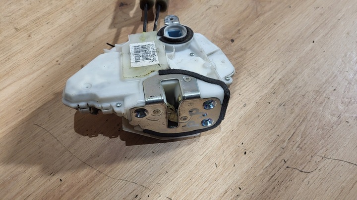 фото №8, Замок правые перед honda civic viii 8 ufo hb 5d 7 pin европа