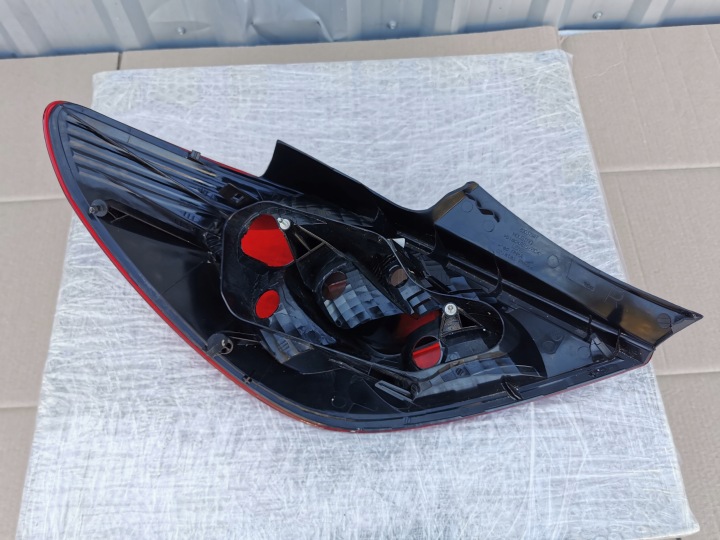 фото №8, Opel corsa d 06- 5d фара задня права зад 89316329