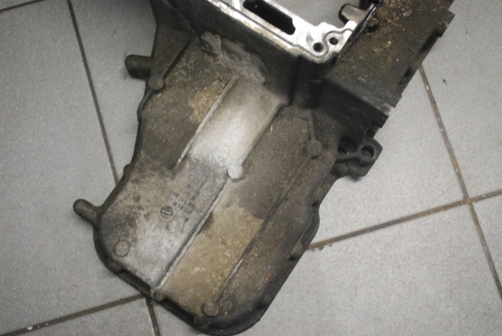 фото №5, Поддон масла audi a6 c6 3.0 tdi bmk 059103603af
