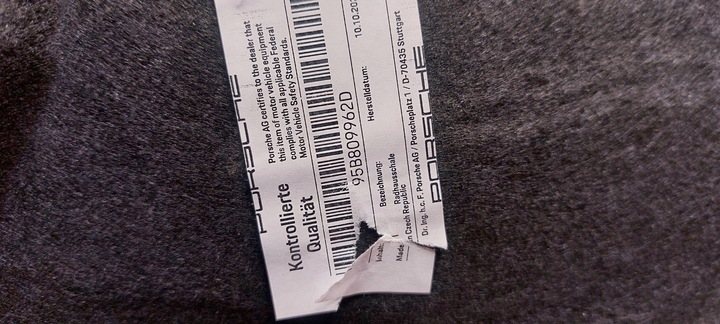 фото №9, Підкрилок праві перед porsche macan 95b809962