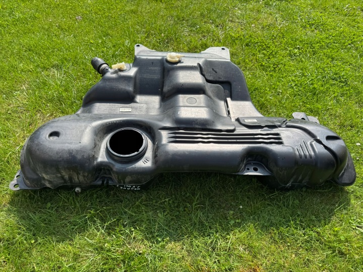 фото №8, Бак пального bak 172020015r 8200784324 renault megane 3 iii 1.5 dci 08-