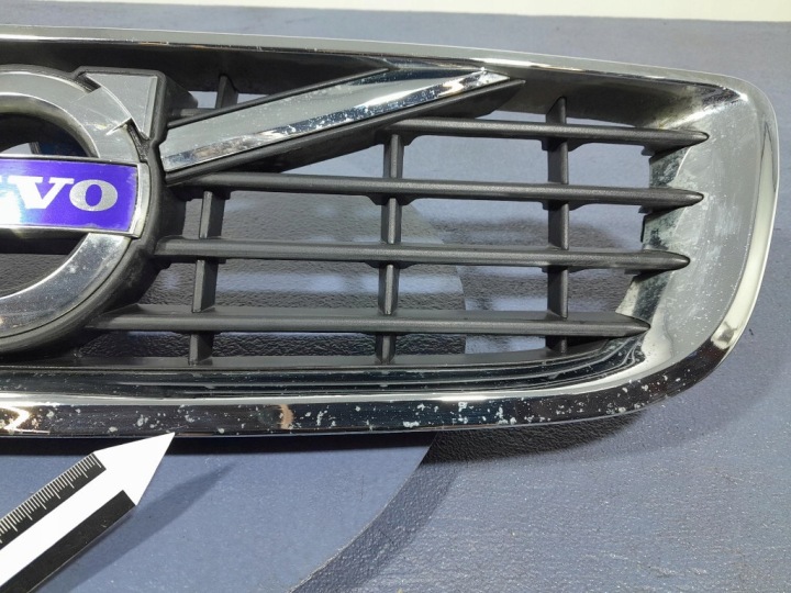 фото №6, Volvo v50 рестайлинг 07- универсал решётка решётка радиатора хром