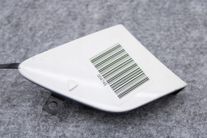 фото №1, Mercedes w177 a-klasa htb 2019-2024 заглушка фаркоп перед цвет 149