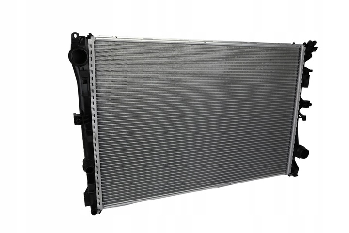 фото №1, Радиаторов mercedes-benz glc 2016 -