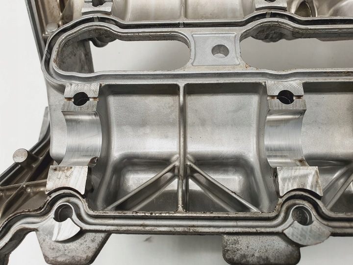 фото №9, Кришка клапанів mercedes w245 2.0 cdi a6400160605