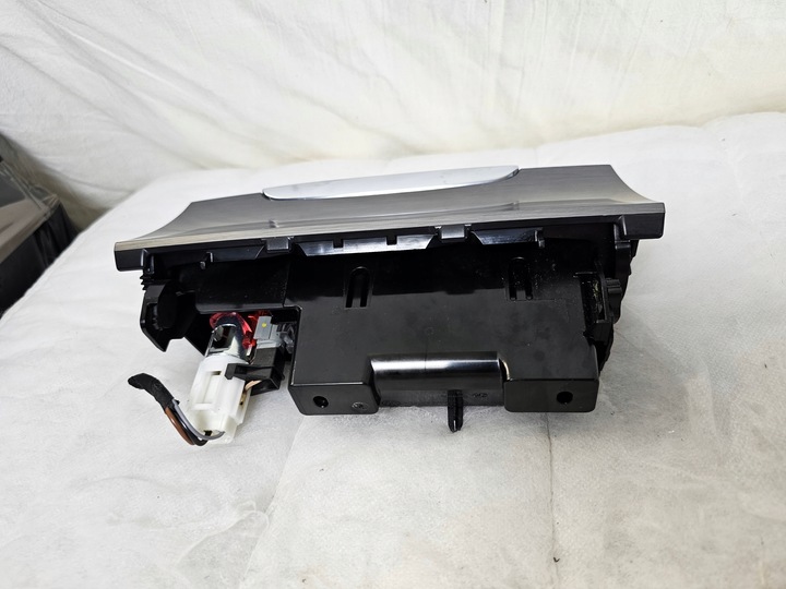 фото №7, Бардачок попільничка передня dekor vw passat b6 b7 cc 3c0863284k