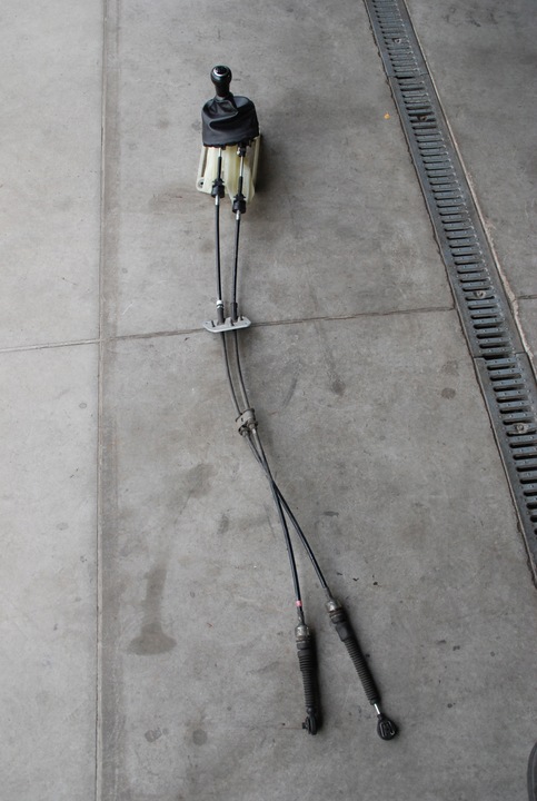 фото №6, Mazda cx-5 ручка домкрат коробки передач троси 6 коробки передач