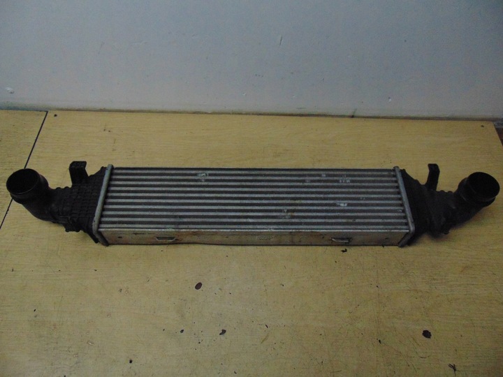 фото №11, Радиаторов интеркулер mercedes w204 a2045000200