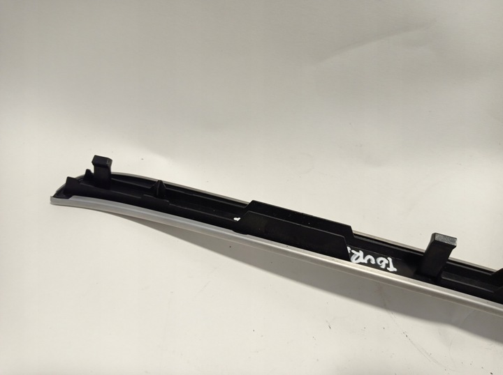 фото №8, Планка dekor vw touran 1t1858415a