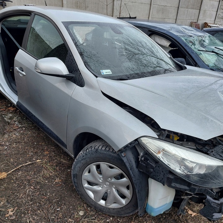 фото №1, Renault fluence четверть правая передняя цвет ted69