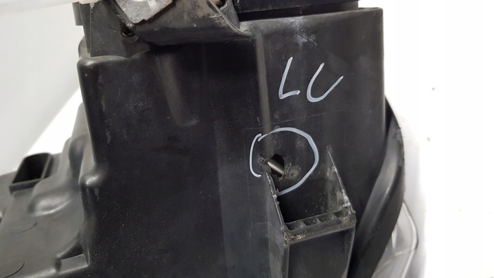 фото №9, Лампа правая перед vw polo 6r v