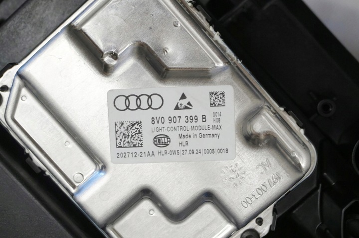 фото №13, Лампа ліва права повний led vw touran ii 5ta 24r 5tc941081d 5tc941082d нове