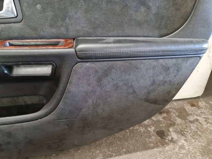 фото №7, Боковина обшивки зад ролетки soul audi a8 d2 довгий