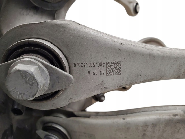 фото №9, Audi q7 4m 2020 зад сторона права поворотна опора колеса заднього