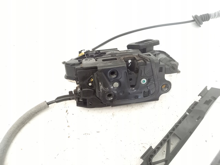 фото №8, Ручка замок дверь левый перед vw polo v 6r европа