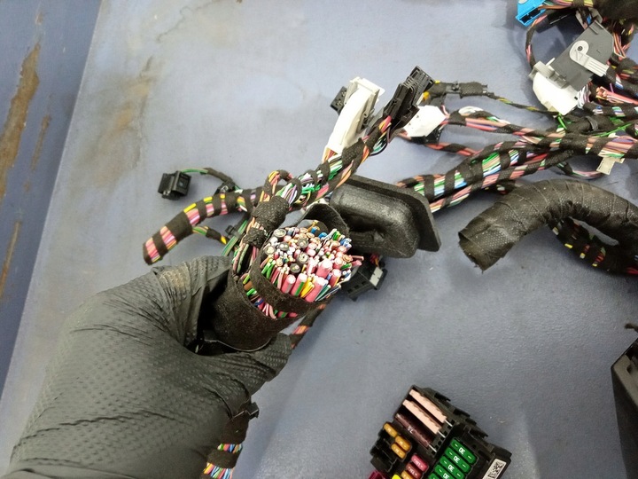 фото №7, Mercedes gle w167 джгут установка електричний інтер'єру a1675400717