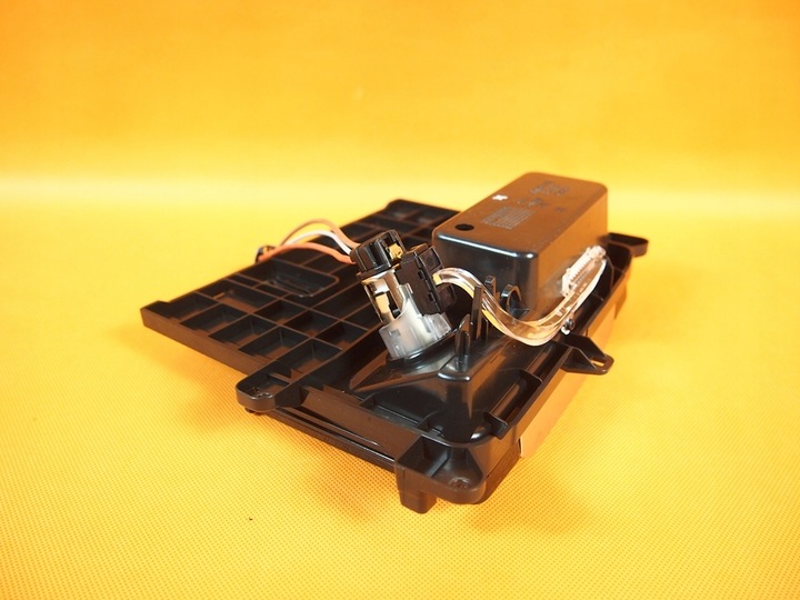 фото №10, Audi q7 4m бардачок тунелю піаніно чорний 4m0919340a