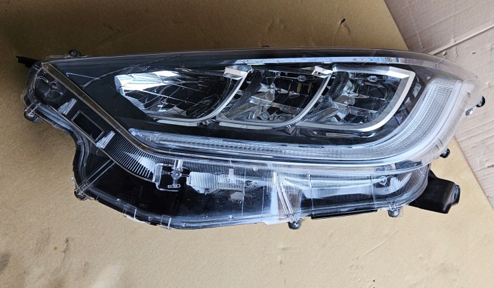 фото №6, Toyota yaris iv 4 20-24 лампы led левая + правая 2szt.