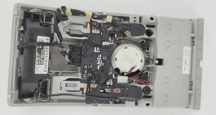 фото №6, Audi a6 c6 лампа потолок потолок люк главная link 4f0947135br