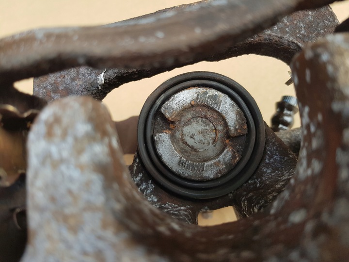 фото №9, Суппорт тормозной + скоба левый зад opel zafira b astra h 38mm исправный