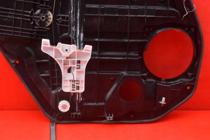 фото №9, Стеклоподъемник правый зад 83480-3zxxx hyundai i40 i 40 универсал 15-20