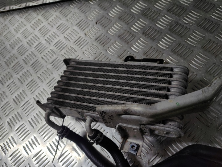 фото №5, Toyota sienna iv xl40 2021 радіаторів радіатор