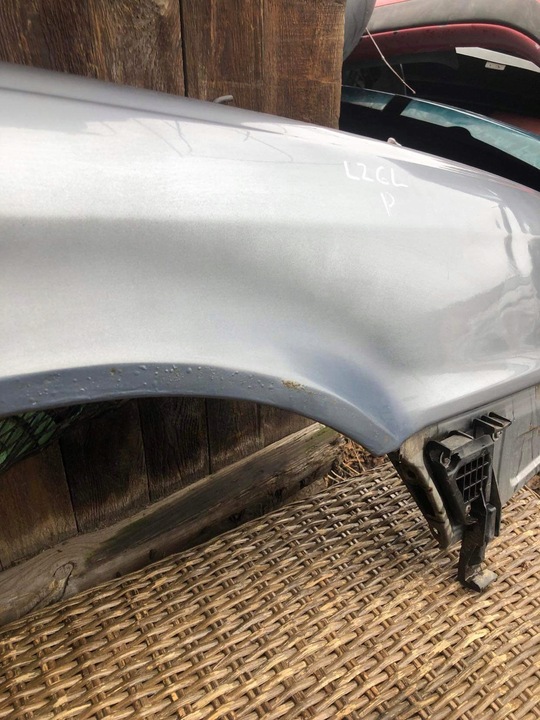 фото №8, Крыло переднее правые audi 80 b4 lz6l