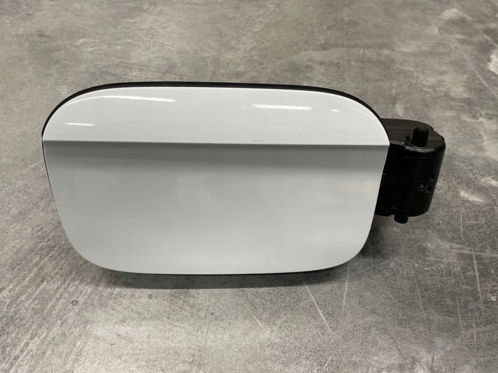 фото №1, Крышка заливка топлива q5 80a tdi ls9r оригинал