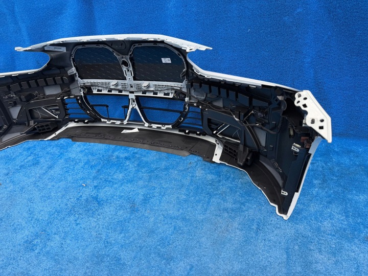 фото №7, Бампер перед передний bmw i4 g26 цвет a300
