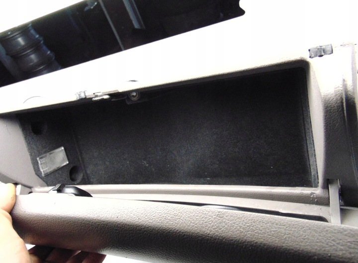 фото №7, Бардачок консолі пасажира audi a4 b5 рестайлінг європа