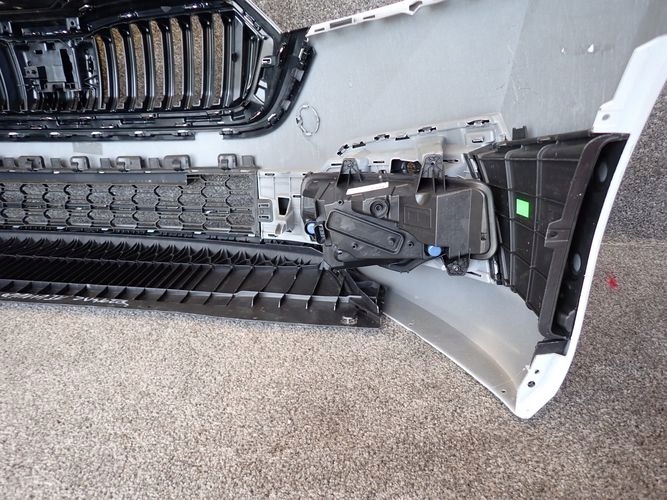 фото №10, Skoda octavia iv бампер переднє перед впуск повітря