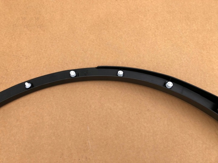 фото №10, Накладка планка крыльев левый зад 1658693-00-a 165869300a tesla модель y