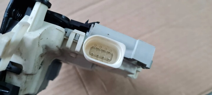 фото №6, Sq5 q5 80a замок двері лівий зад задній 8pin 4g0839015f a4 b9 8w a5