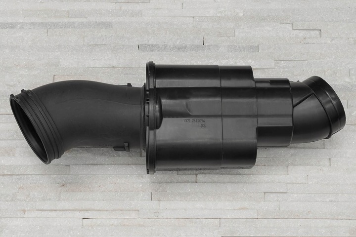 фото №9, Bmw 5 f10 09-17 впуск канал воздуха 13717612094