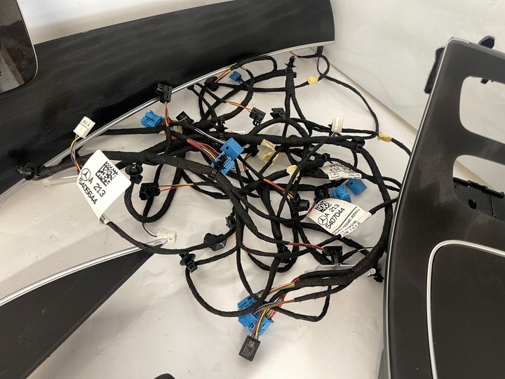 фото №12, Декоры консоли i дверь e класс w213 дерево светодиоды подсвечиваемый европа