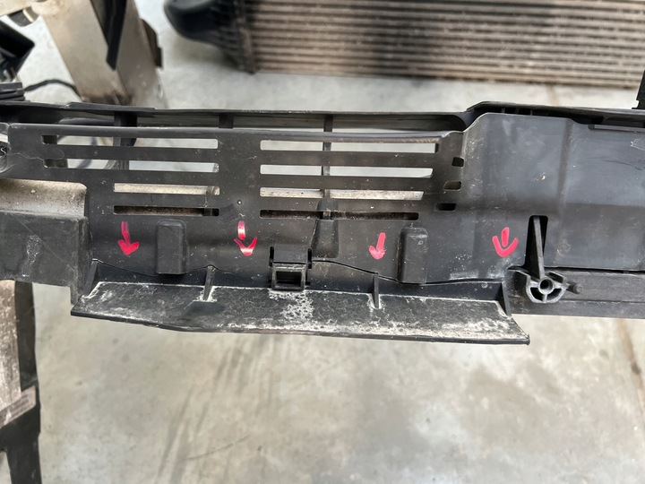 фото №5, Pas переднее радиатор mercedes a-klasa w176 1.5d механическая коробка передач