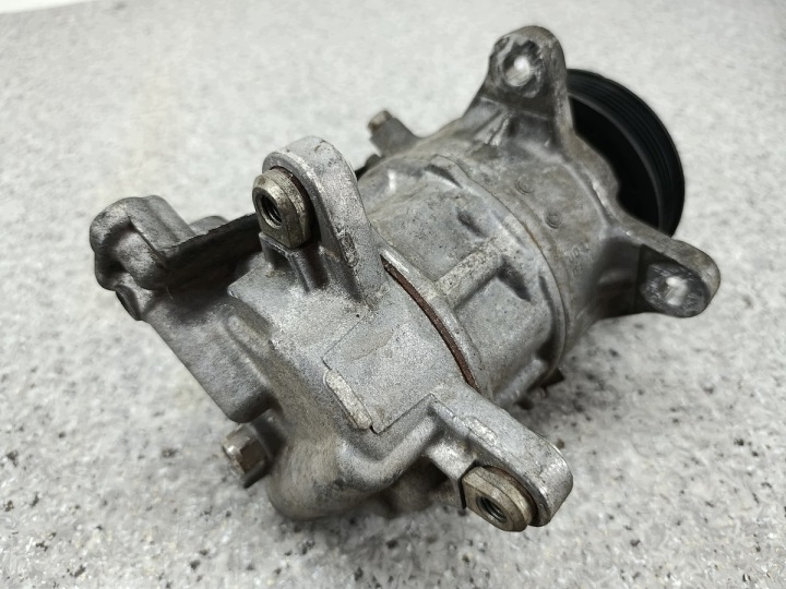 фото №8, Насос, компрессор кондиционера bmw 4 f36 fl denso 3.0 t