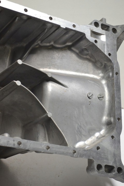 фото №14, Mercedes t1 утка 601 sprinter поддон масляная